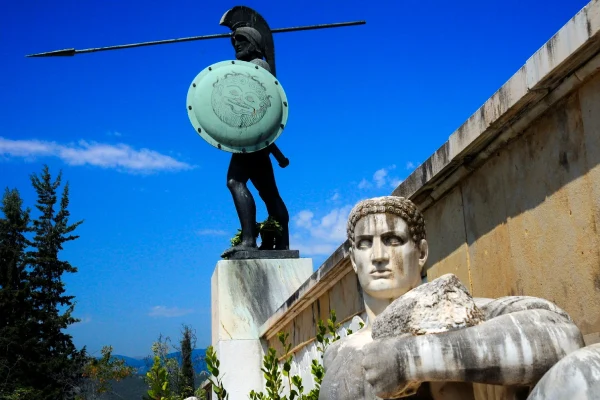 Statues at Thermopylae