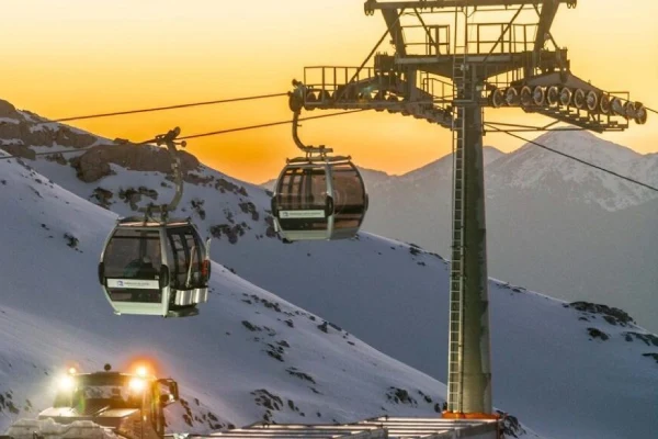 View of teleferik in parnassos, Greece